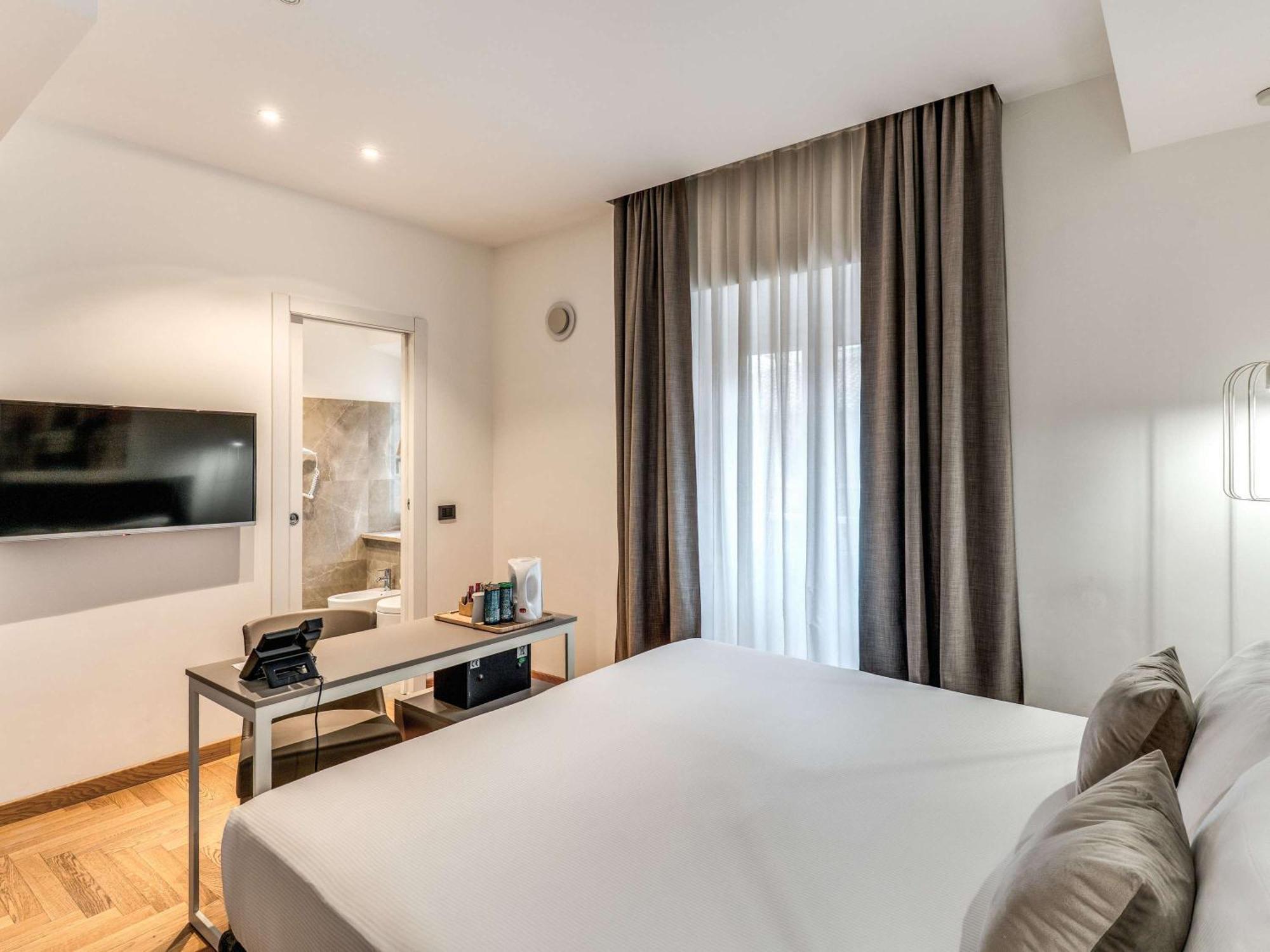 Mercure Roma Centro Termini Exterior foto